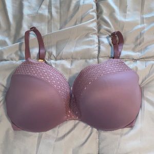 VS incredible Bra Lavender